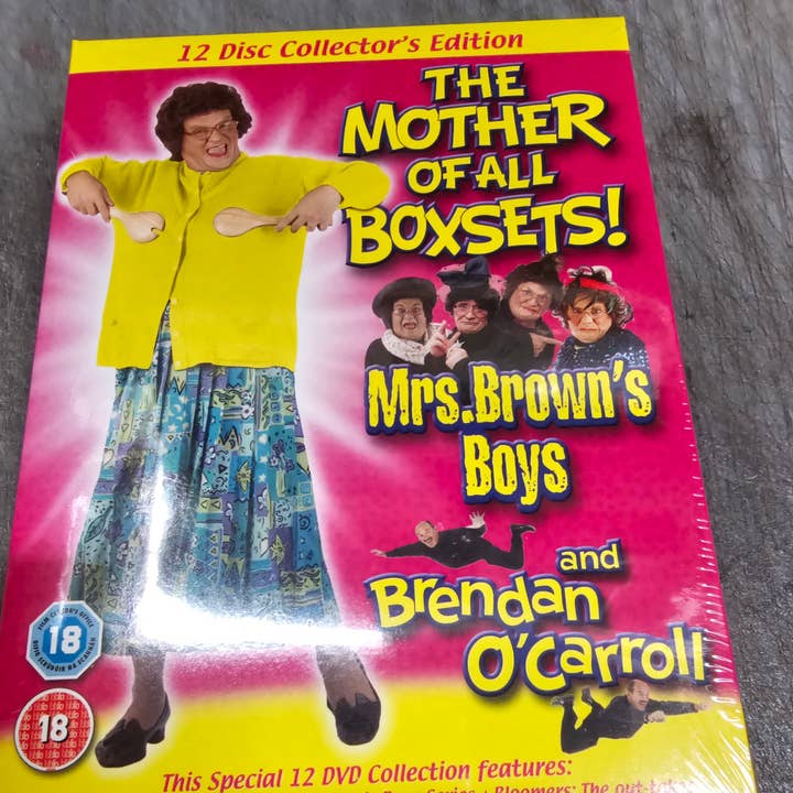 La madre de todas las cajas 12 DVDs para venta al por mayor de Dublin Gift Company