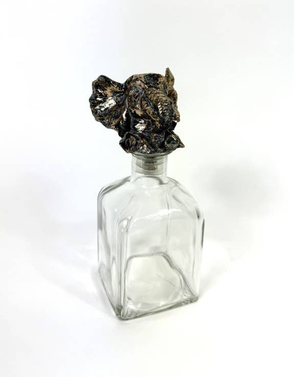 McGowan & Rutherford Ltd – wholesale Decorative jar – Large Glass Storage Bottle w/ Elephant Head Stopper0