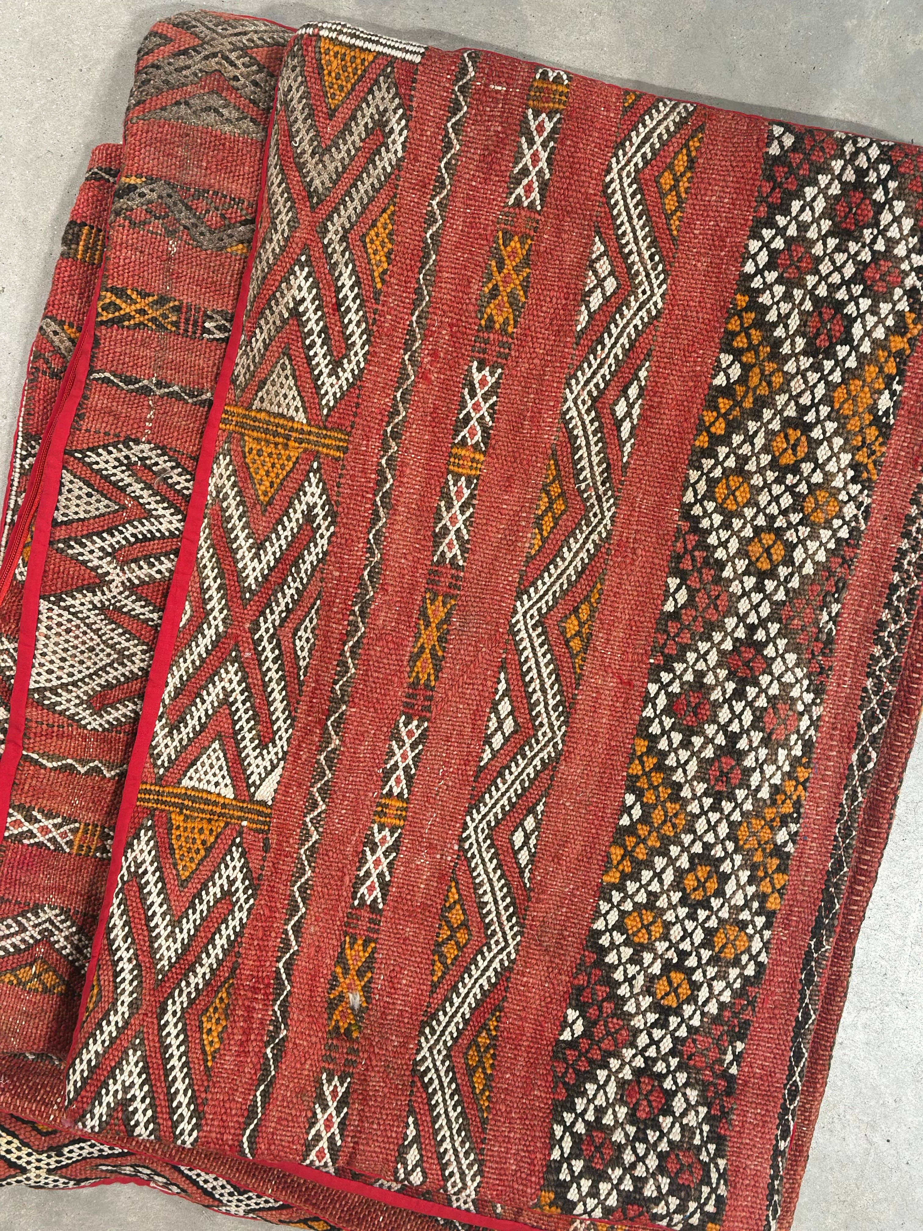 SOUK in the CITY - Wholesale Throw/Decorative Pillow - VINTAGE Upcycled Berber Cushions17