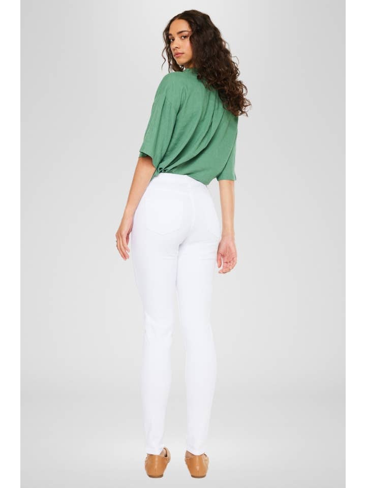 OPEN PACK HIGH RISE WHITE SUPER SKINNY JEANS-KC11235WT for wholesale on Faire