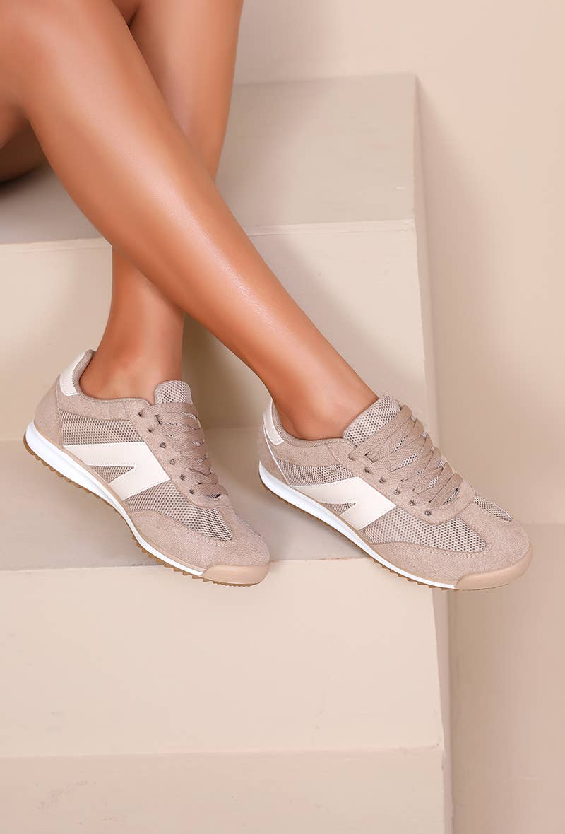 Joia Paris - Wholesale Lifestyle Sneakers - Women's - Sporty design sneakers with breathable upper X-250621