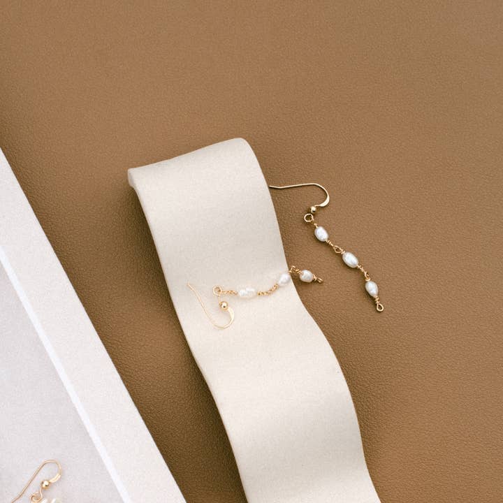 Tirza Design - Wholesale Dangle Earrings - Belle Pearl Earrings