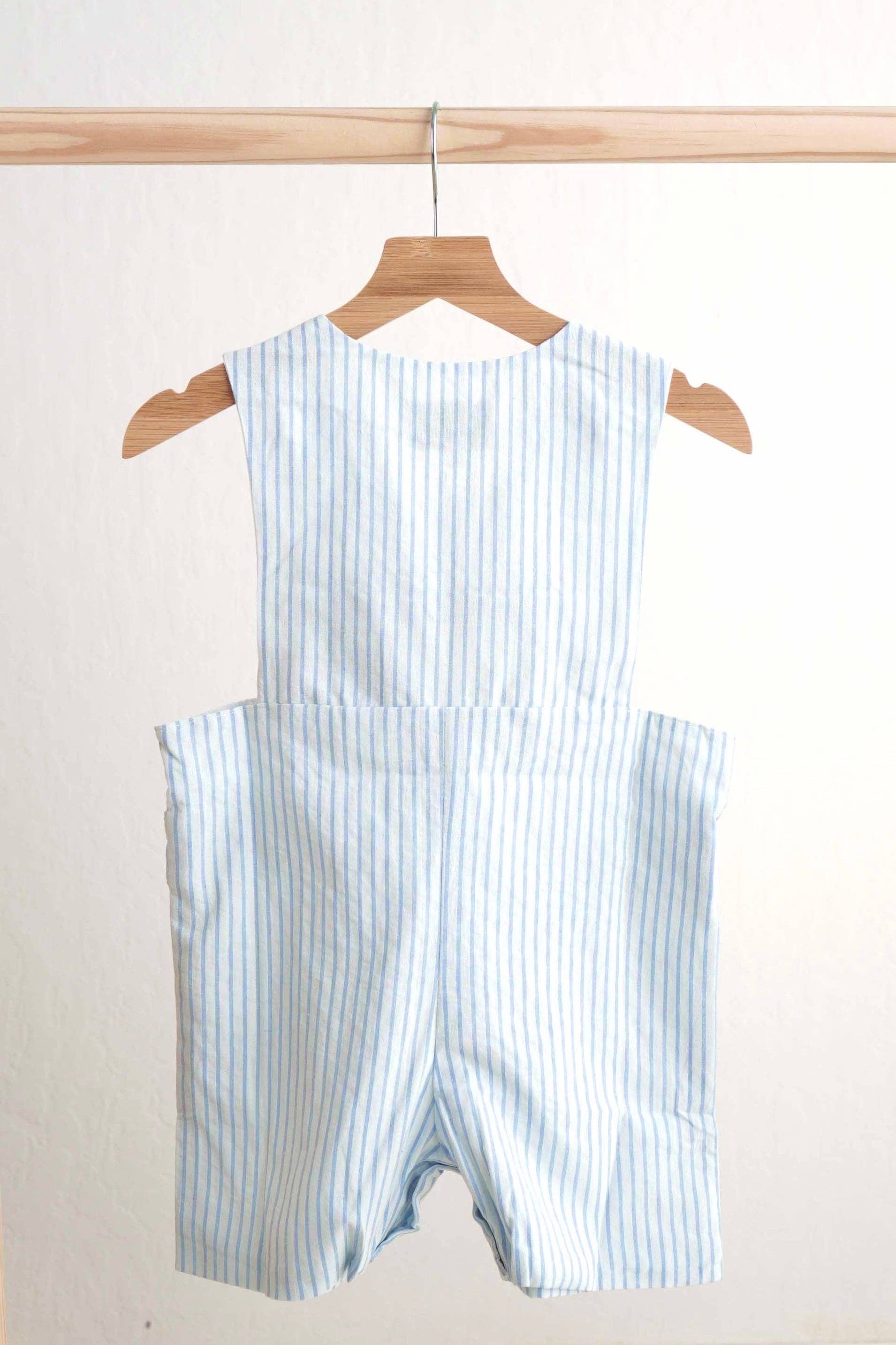 Aspen Rain Boutique - Venta al por mayor Peto - Bebés - Jonjon azul de niño con conejito de Pascua bordado a mano2