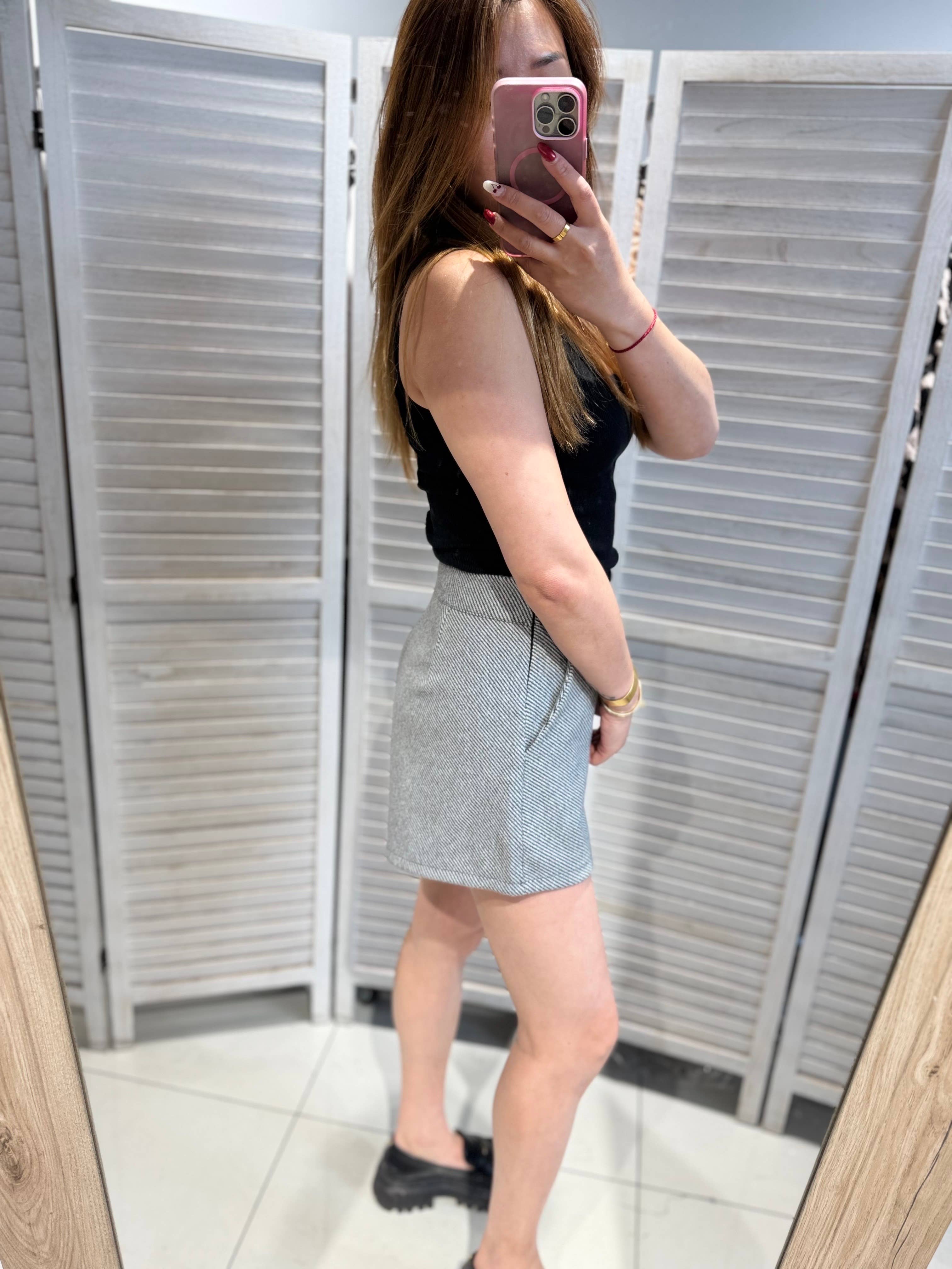 VICTORIA&ISAAC - Wholesale Shorts - Women's - Elegant Women's Shorts - 1336gray4