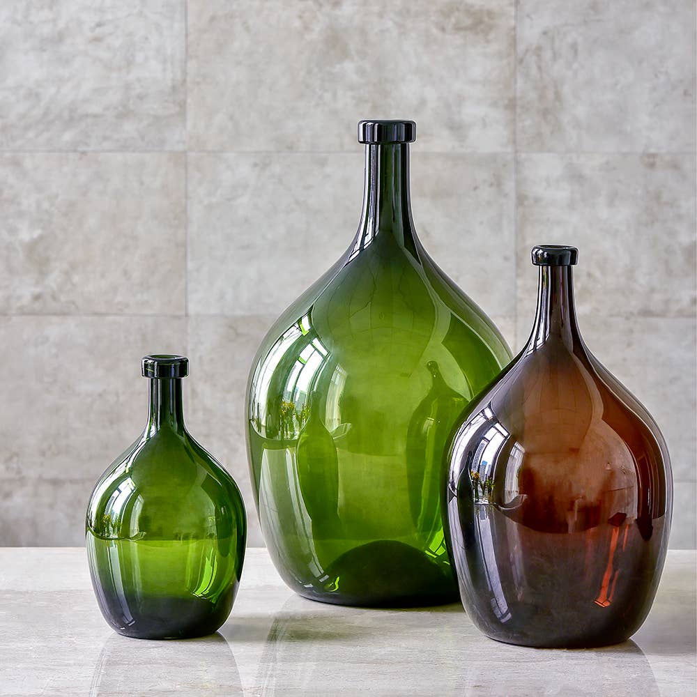 Noah Decoration – Großhandel Vasen – Recycelte Glasvase in Bernsteinfarben, Hololulu braune Glasvase20