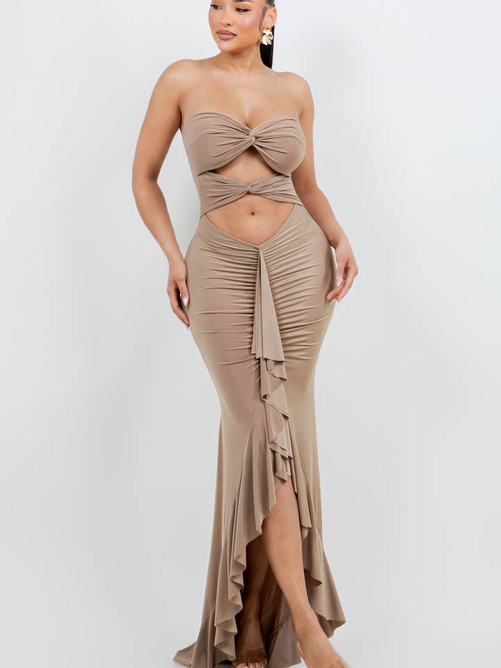 MAXIKLEID MIT GEDREHTEM TUBUS UND RÜSCHENDETAIL für den Großhandel von Belita Collection