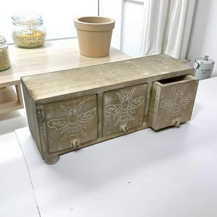 Wilco Home – wholesale Jewellery box/organiser – Queen Bee 3 Drawer Dresser Box0