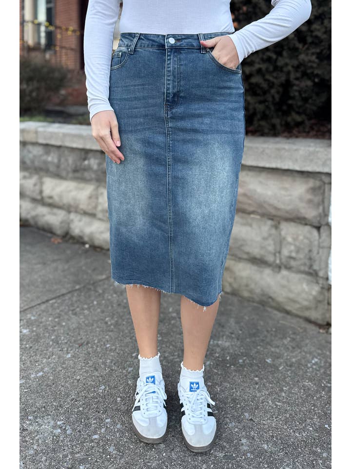 Jupe De Abby - Wholesale Skirt - Women's - The Raelynn Denim Skirt in Vintage2
