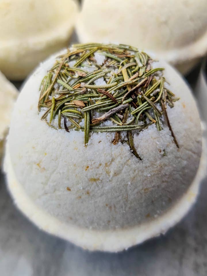 Rosemary Mint- Bath Bomb for wholesale by KnoYourGlo