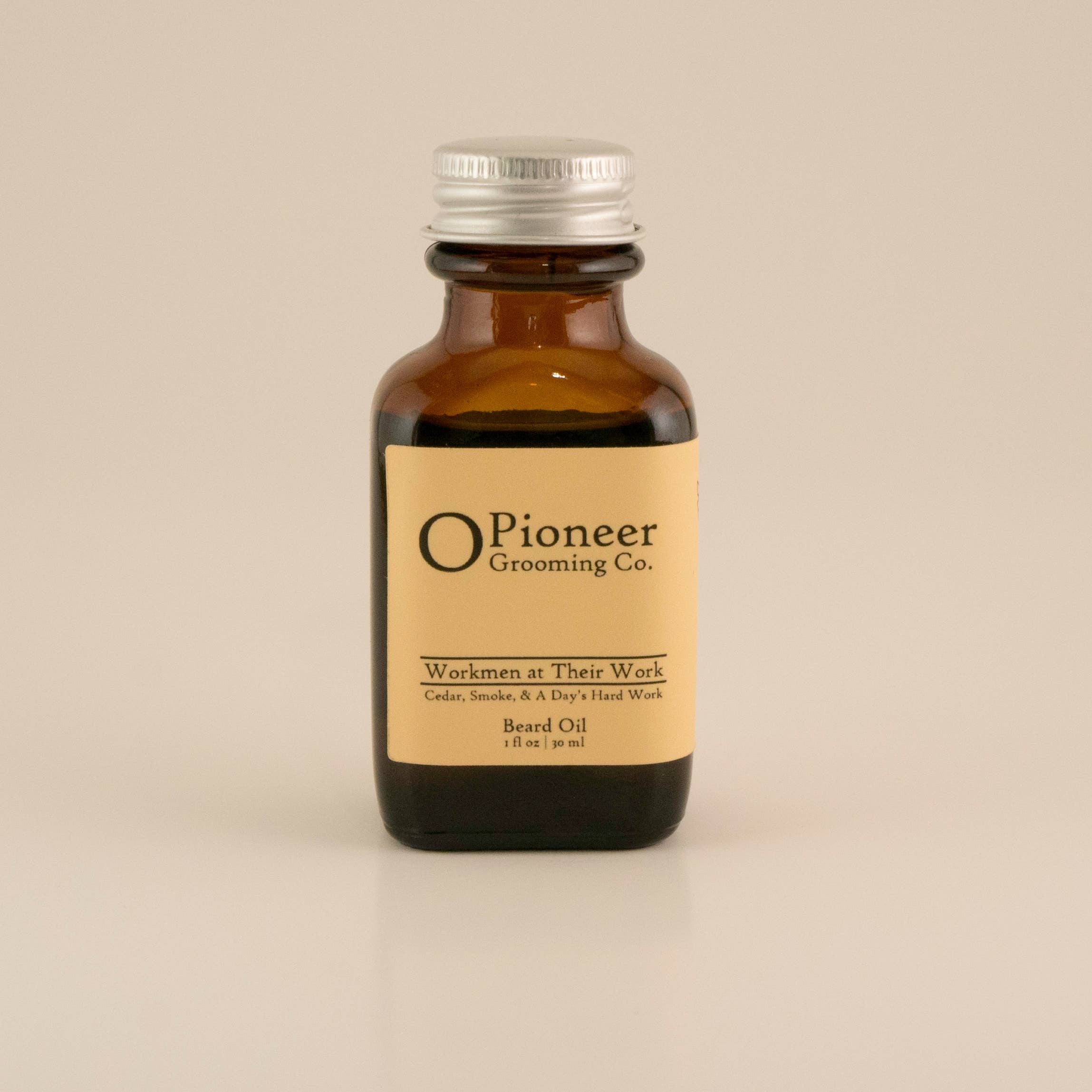 O Pioneer Grooming Co. - Vente Produit structurant pour la barbe - Les ouvriers à leur travail à l'huile de barbe4
