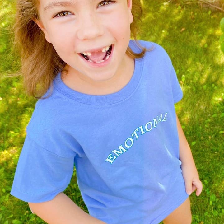 T-shirt Emotional & Cry A Lot | Vinyle Adulte et Enfant pour la vente par The Creative Ink