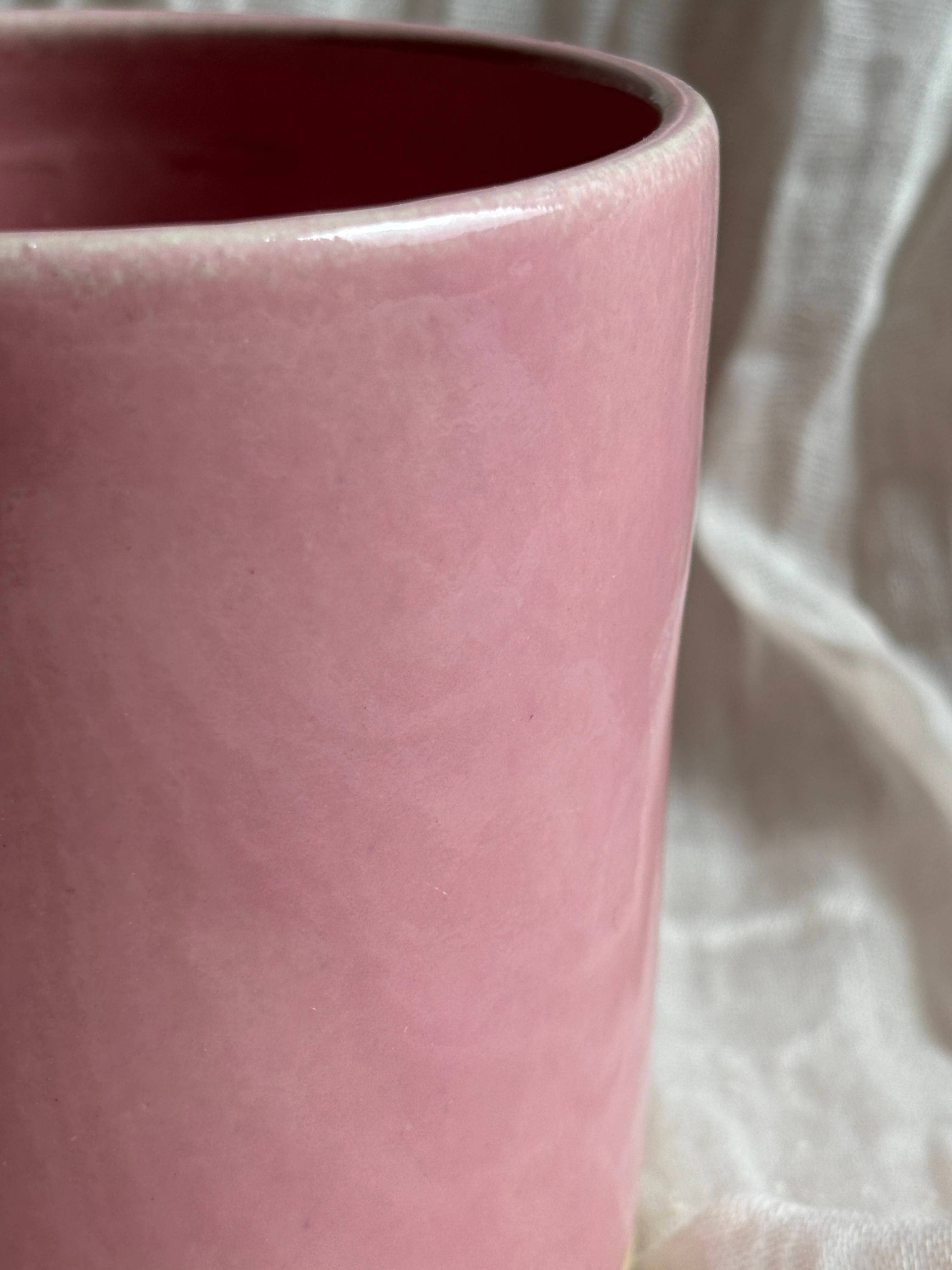 Charlotte Manser Ceramics – wholesale Coffee mug – New Candy Floss Pink 400ml Mug1