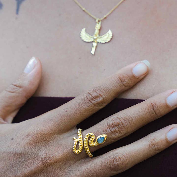 Munay Sacred Jewelry - Vente Colliers à pendentif - Collier Isis aux ailes déployées6