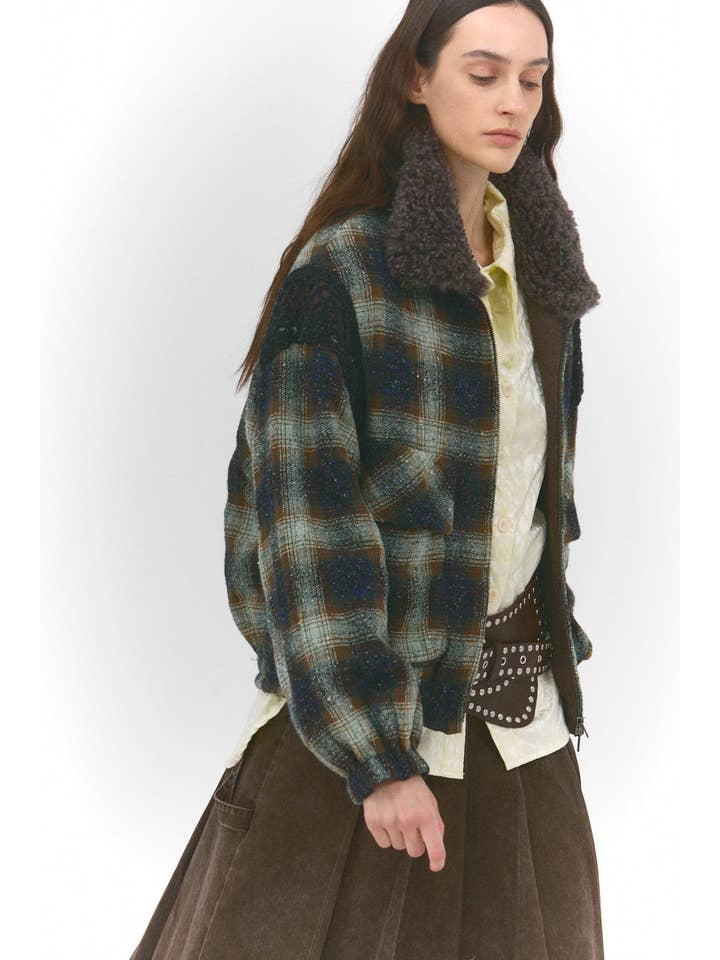 SUNDAY LIFE - Wholesale Jacket - Women's - Marceau – Short jacket in Japanese wool with contrasting collar