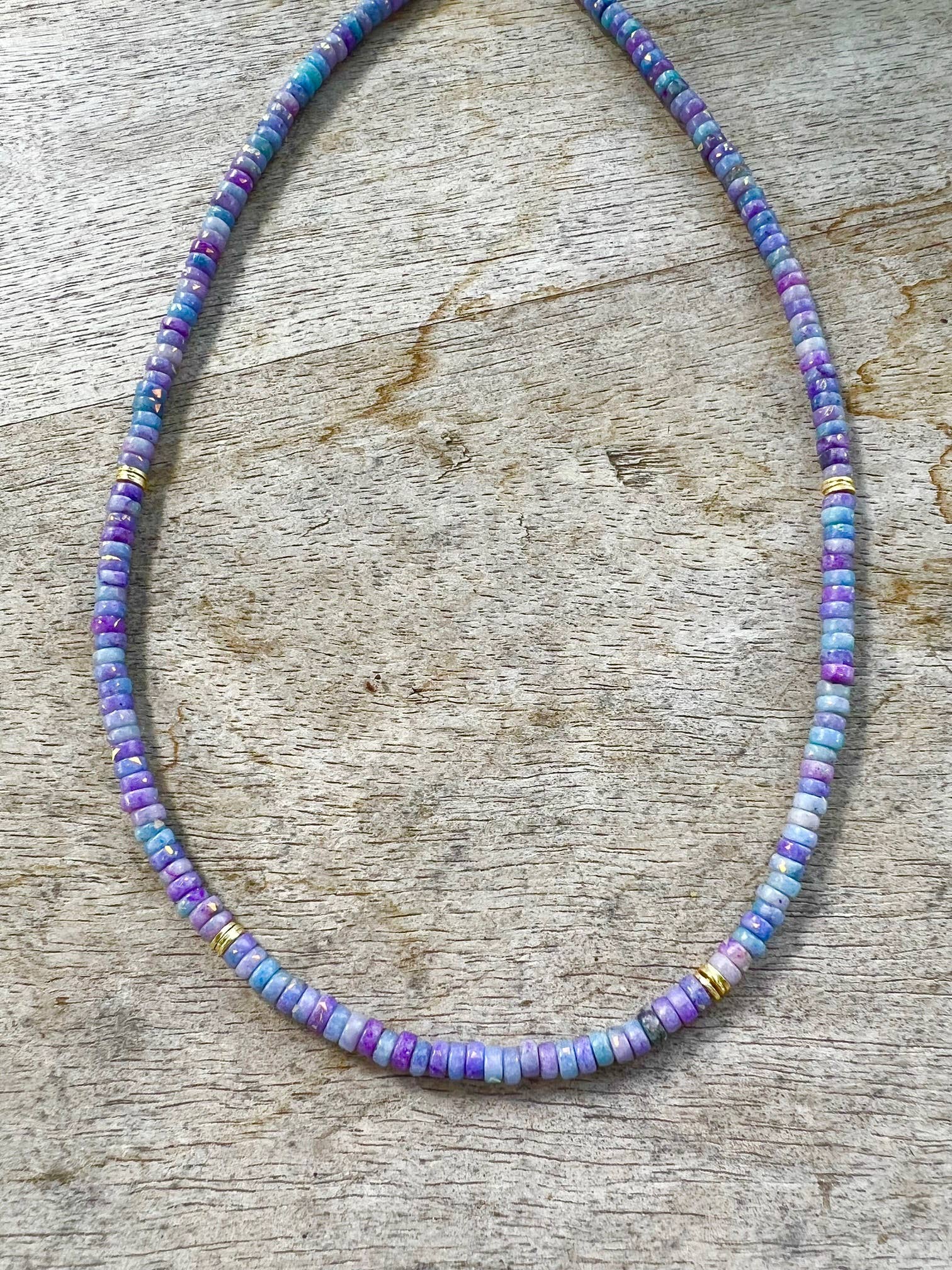 Sonya Renee Jewelry - Vente Collier de perles - Collier Minnie - Perles de Dolomite avec Inflexions Dorées6