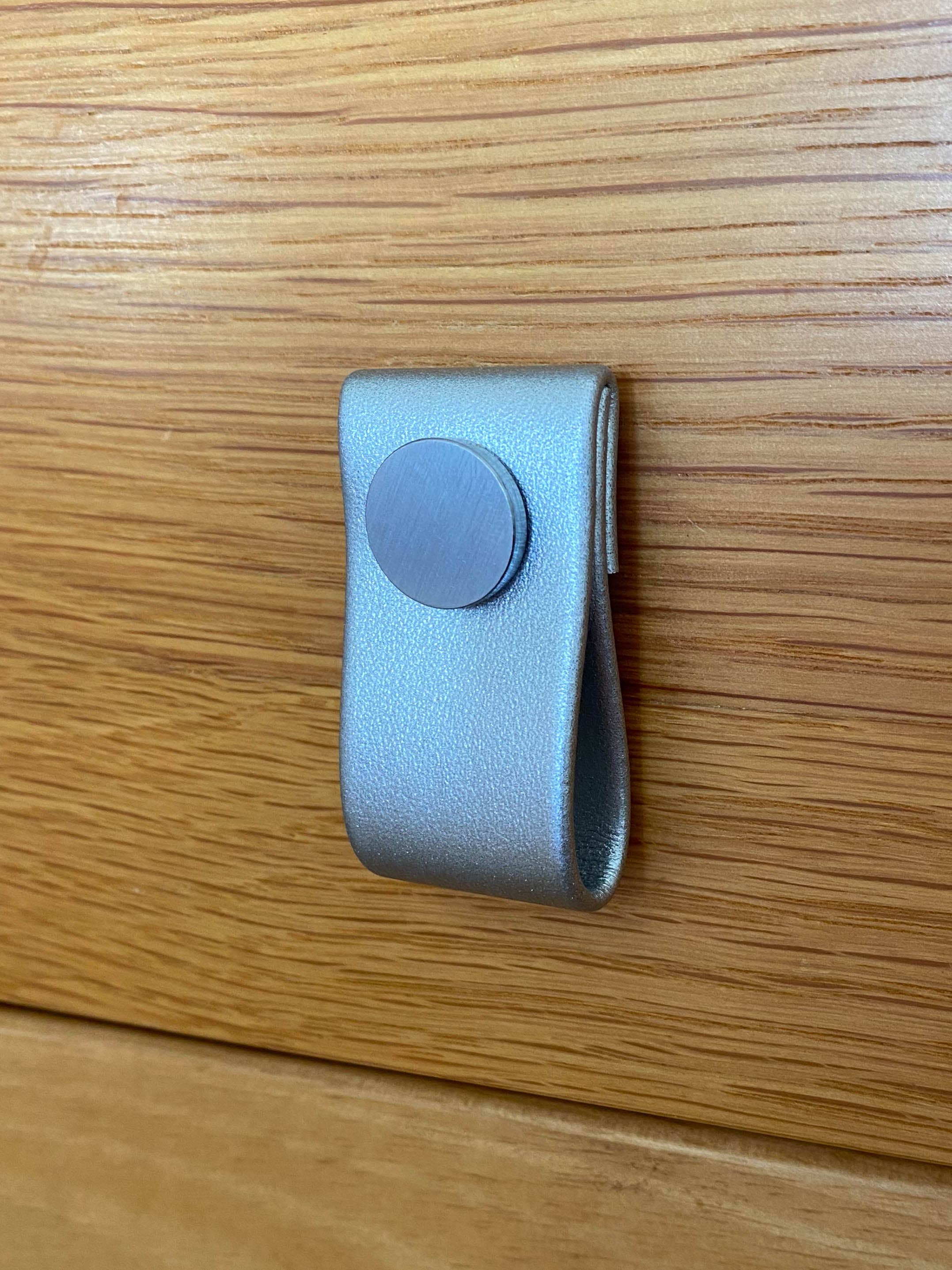 Skylos Collective - Wholesale Knob/Pull - Vegan Leather Cupboard Door Drawer Pull10