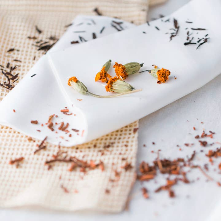 Lesley Darling Fiber - Wholesale DIY Craft Kit - Silk Scarf Natural Dye Kit