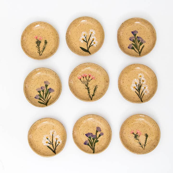 Tara Kothari - Wholesale Jewelry Dish - Rustic Wildflower Handmade Pressed Flower Jewelry Dish10