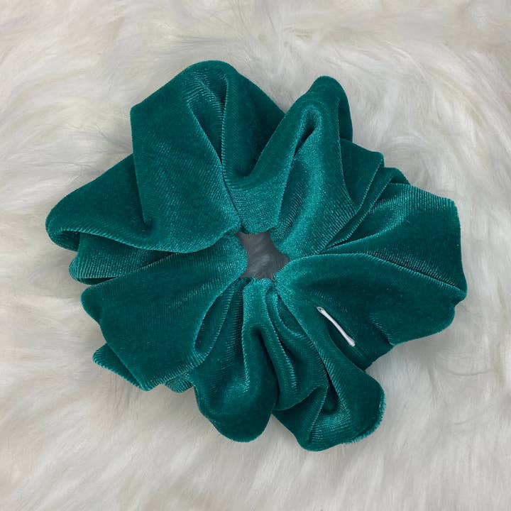 Scrunchie de grandes dimensões de veludo esmeralda por atacado de createdbyMishka