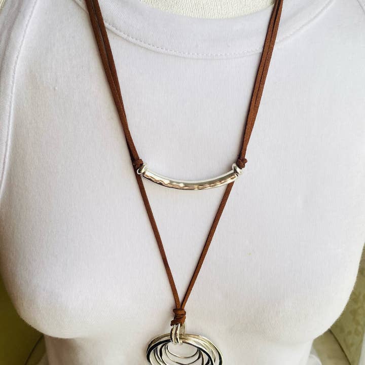 Dajana Design - Wholesale Pendant/Charm Necklace - Pretty Cool Brown Necklace3