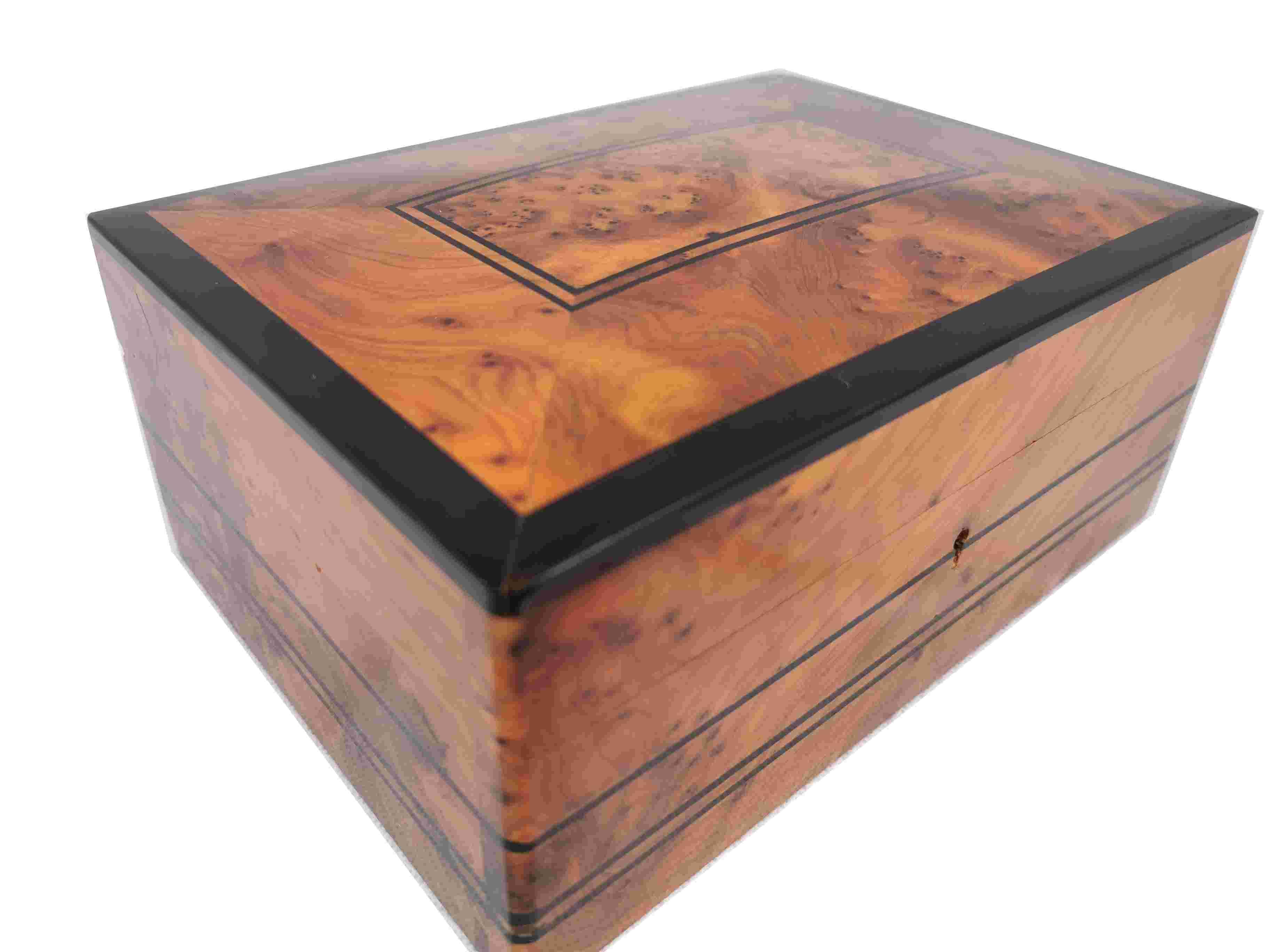 BONGUSTOSTYLE - Vente Boîte/rangement à bijoux - Boîte à bijoux artisanale en Thuya et ébène 22x16x9 cm0