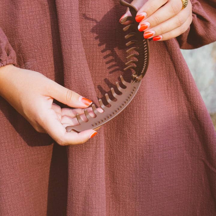 Shop Andi - Wholesale Hair Clip - Women's - Large Banana Claw Clip2