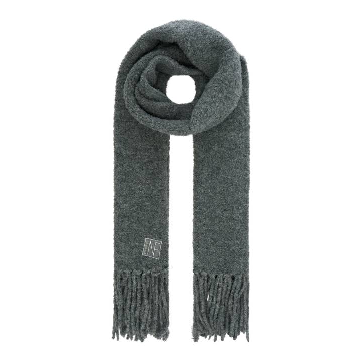 Ensembles de 20 et 50 : Écharpe tricotée pour femme (ensemble) pour l'hiver pour la vente par NF Nitzsche Fashion