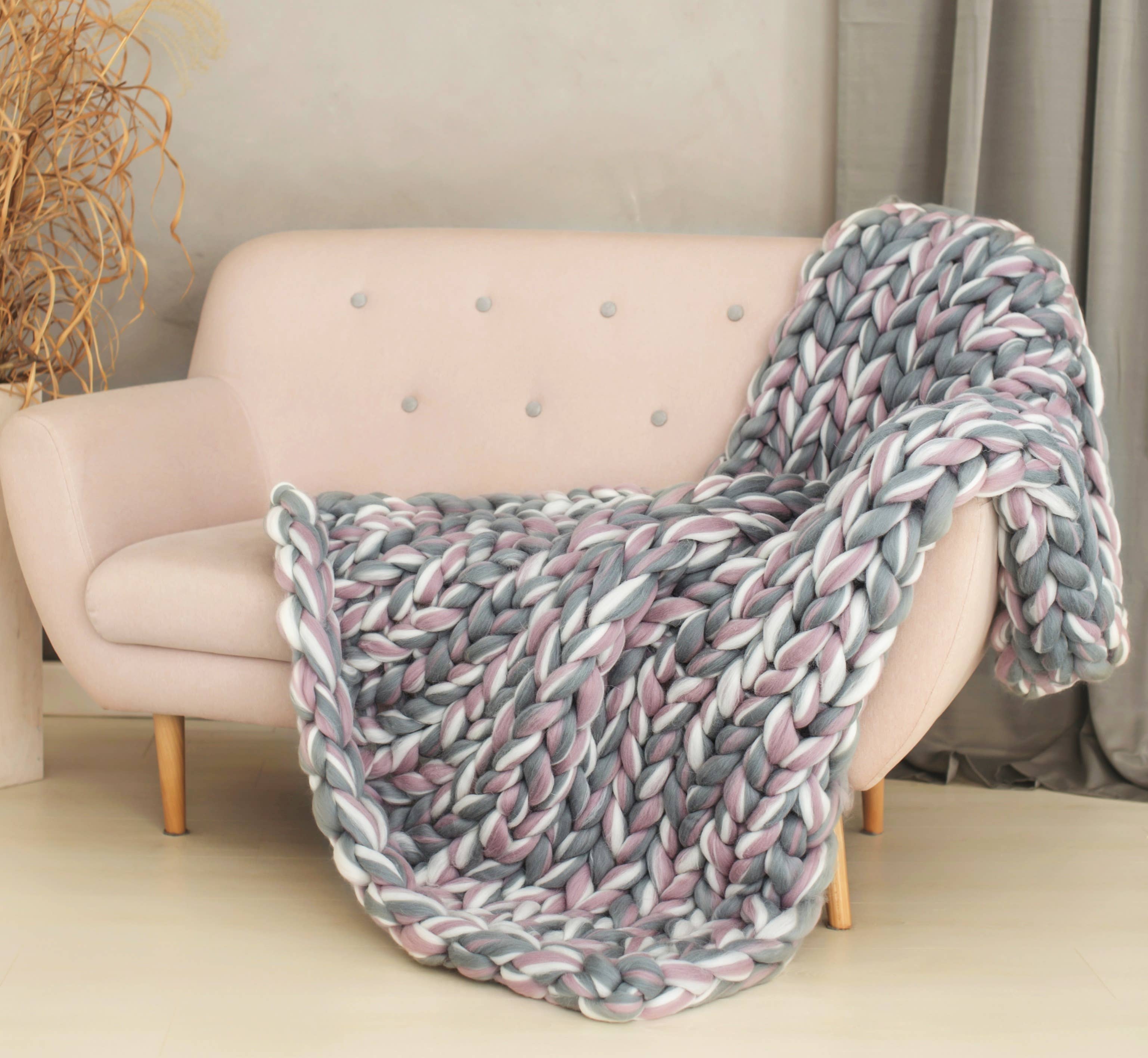 Chunky Wool Studio - Wholesale Throw Blanket - Handmade Chunky Knit Blankets4