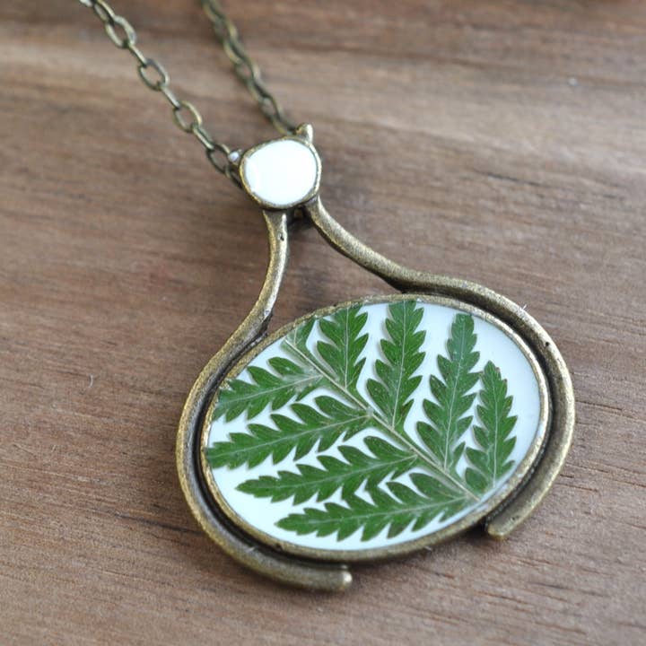 Verzierte Halskette aus gepresstem Farn für den Großhandel von My Beverly Jewelry