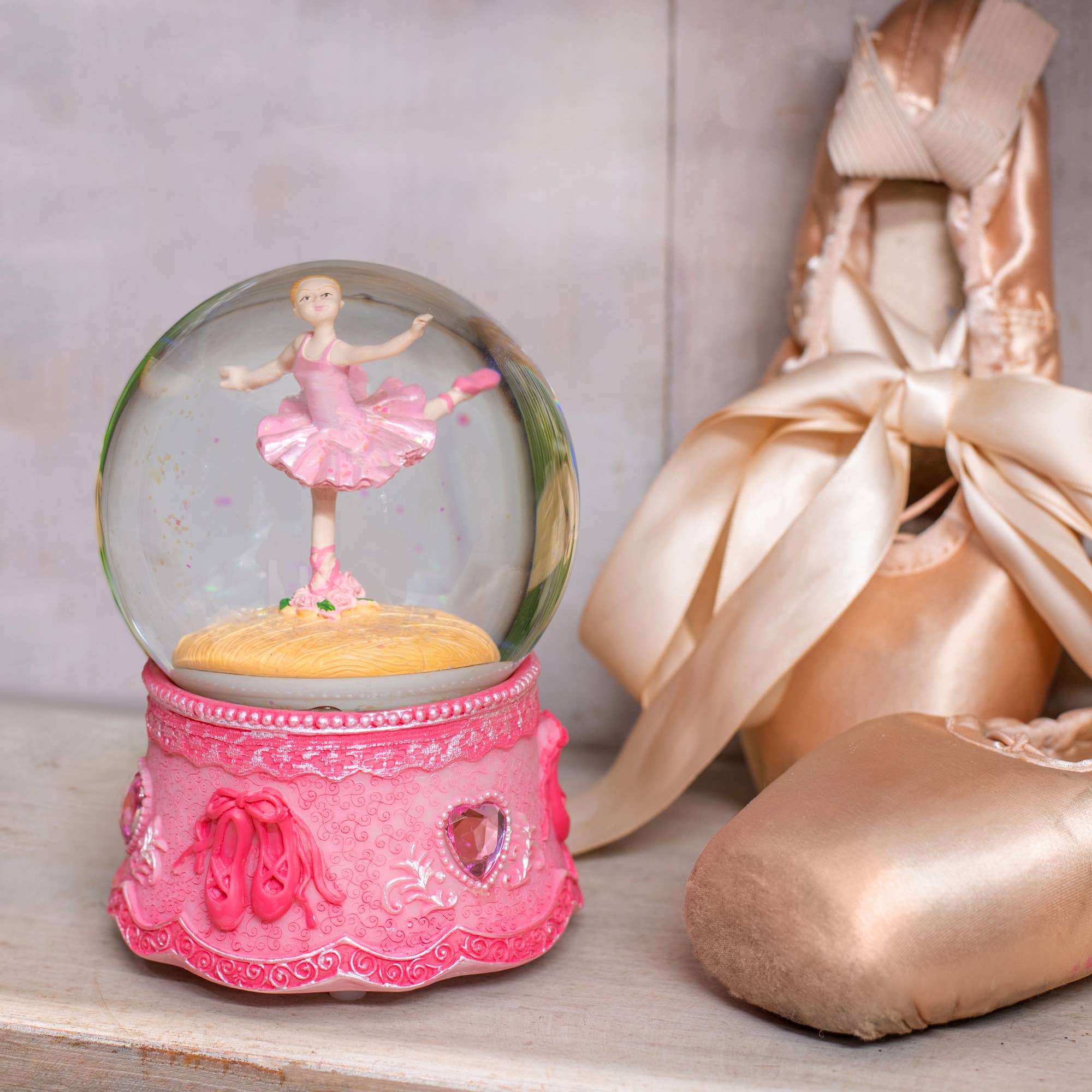 EAST AVENUE - Wholesale Snow Globe - Dancing Ballerina Rotating 100mm Musical Snow Globe5