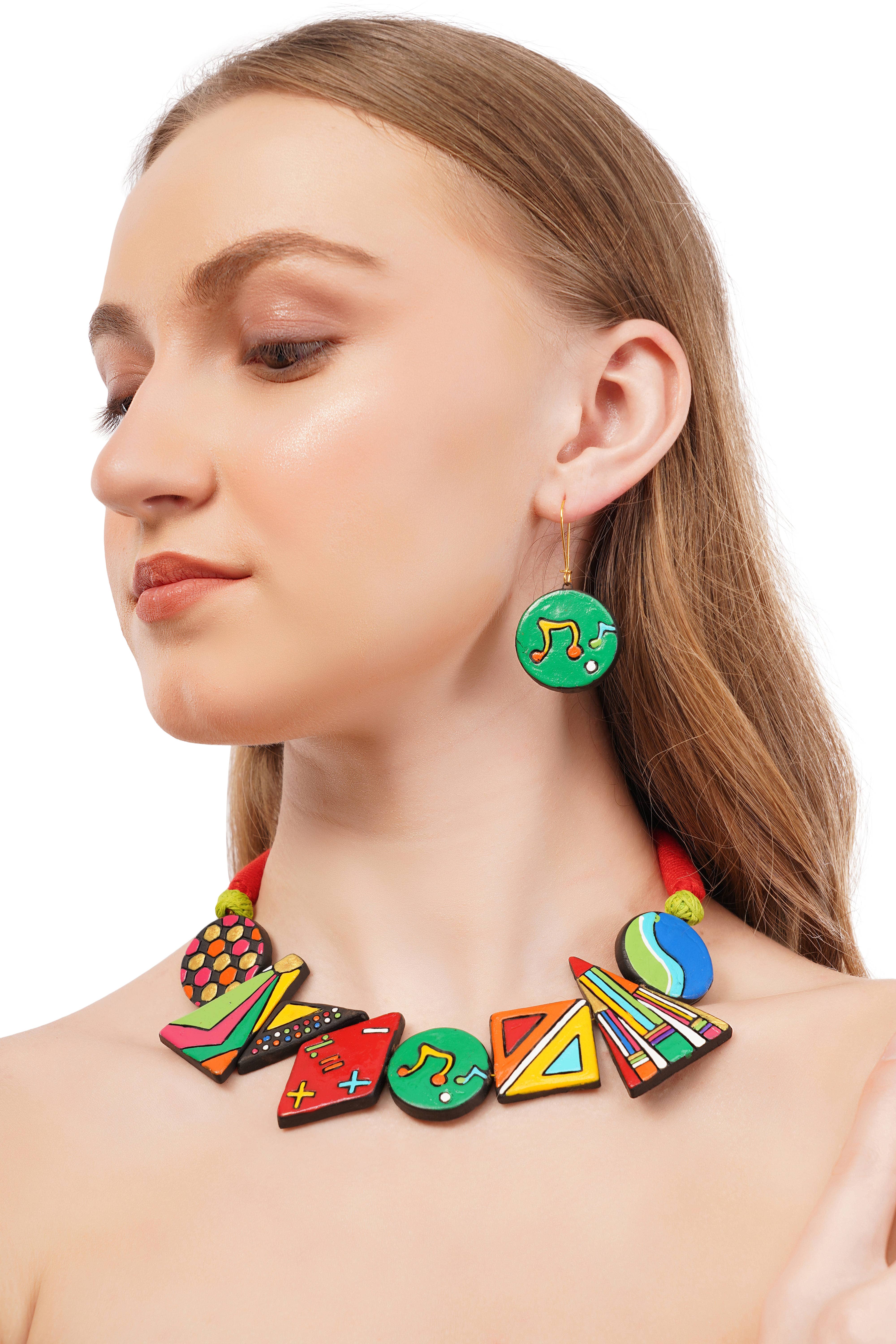 House of Kraft – wholesale Smycken – Musiknoter Smyckeset | Lersmycken | Tillbaka till skolan-set1