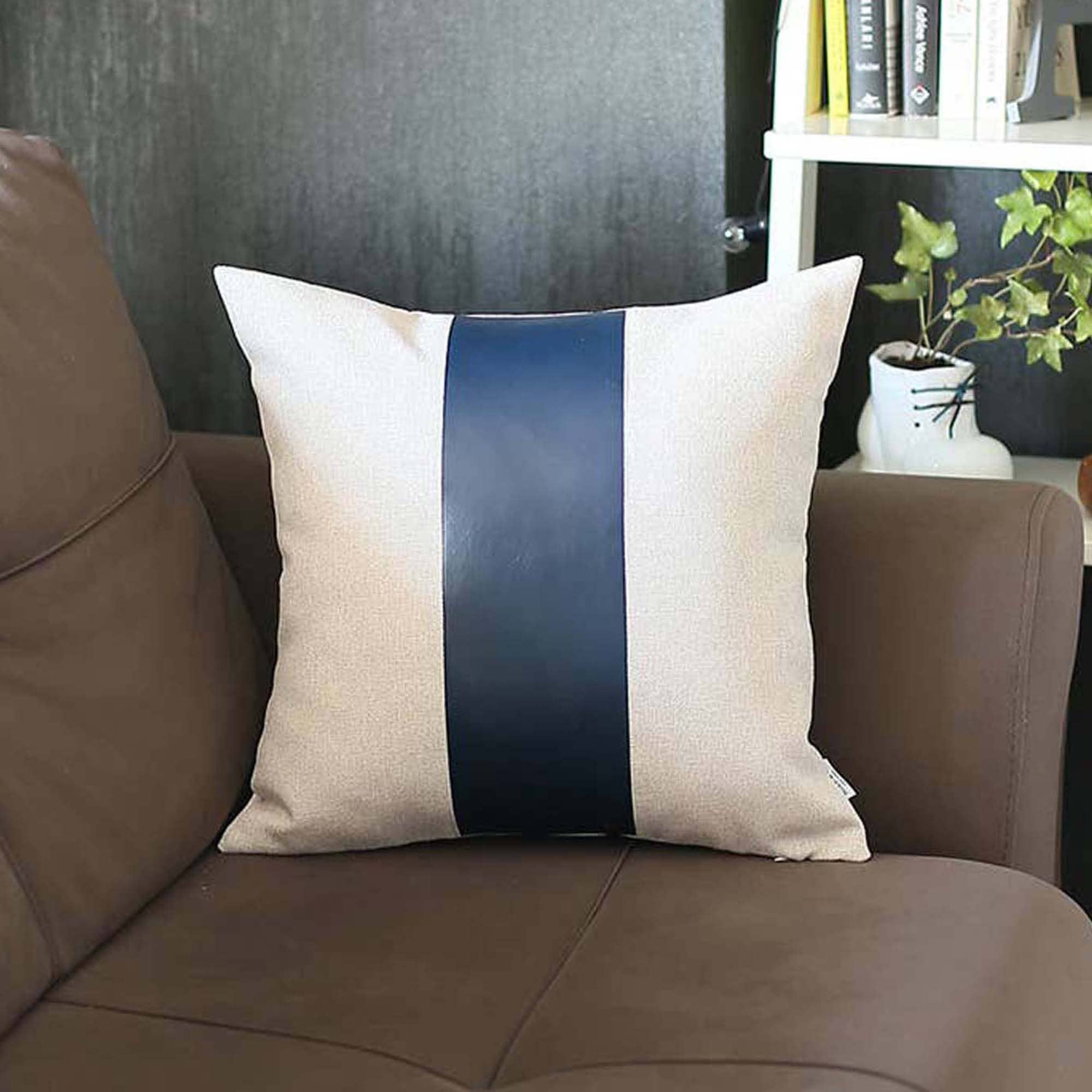 MIKE & Co.   NEW YORK - Vente Coussin décoratif - Coussin décoratif fait à la main en similicuir végétalien9