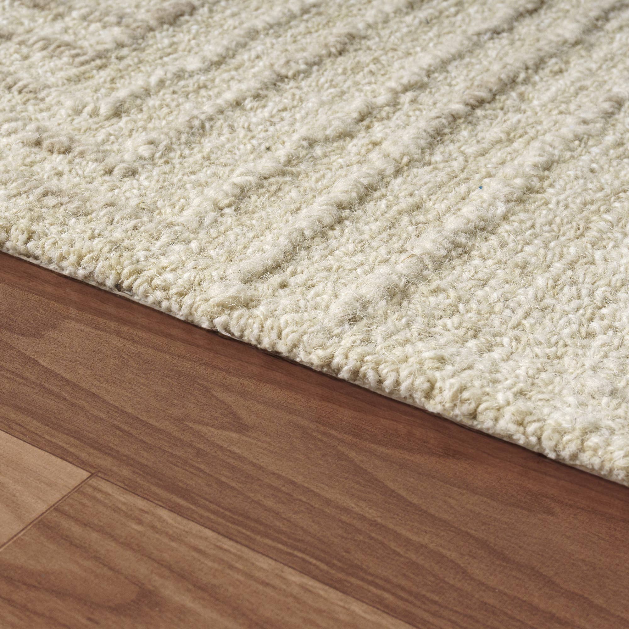 LR Home - Wholesale Area Rug - Geometric Contemporary Hand-Tufted Area Rug1