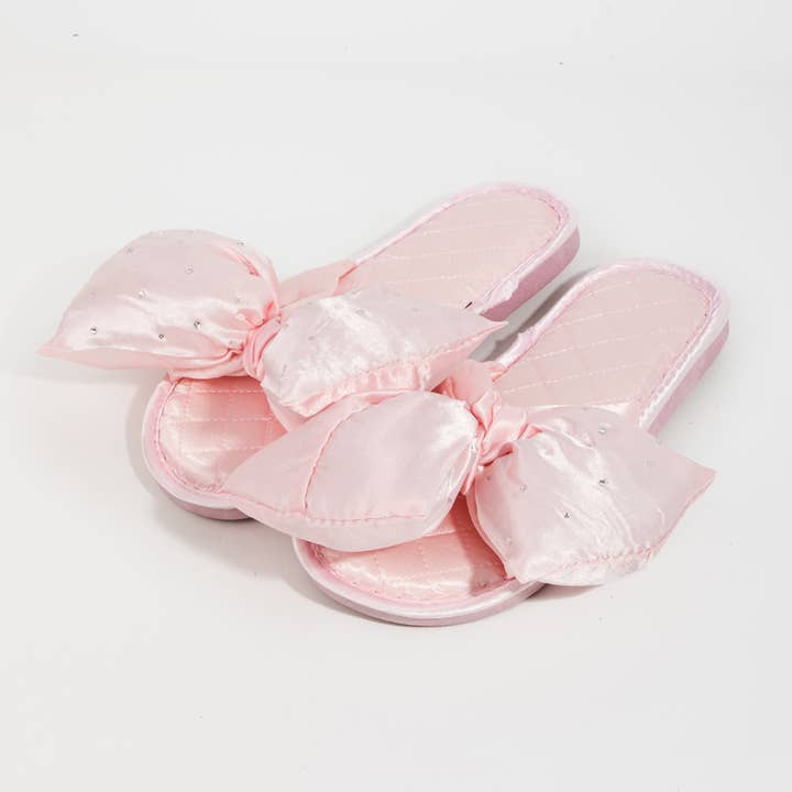 Chaussons noués avec nœud ornés de strass pour la vente par Collections by Fame Accessories