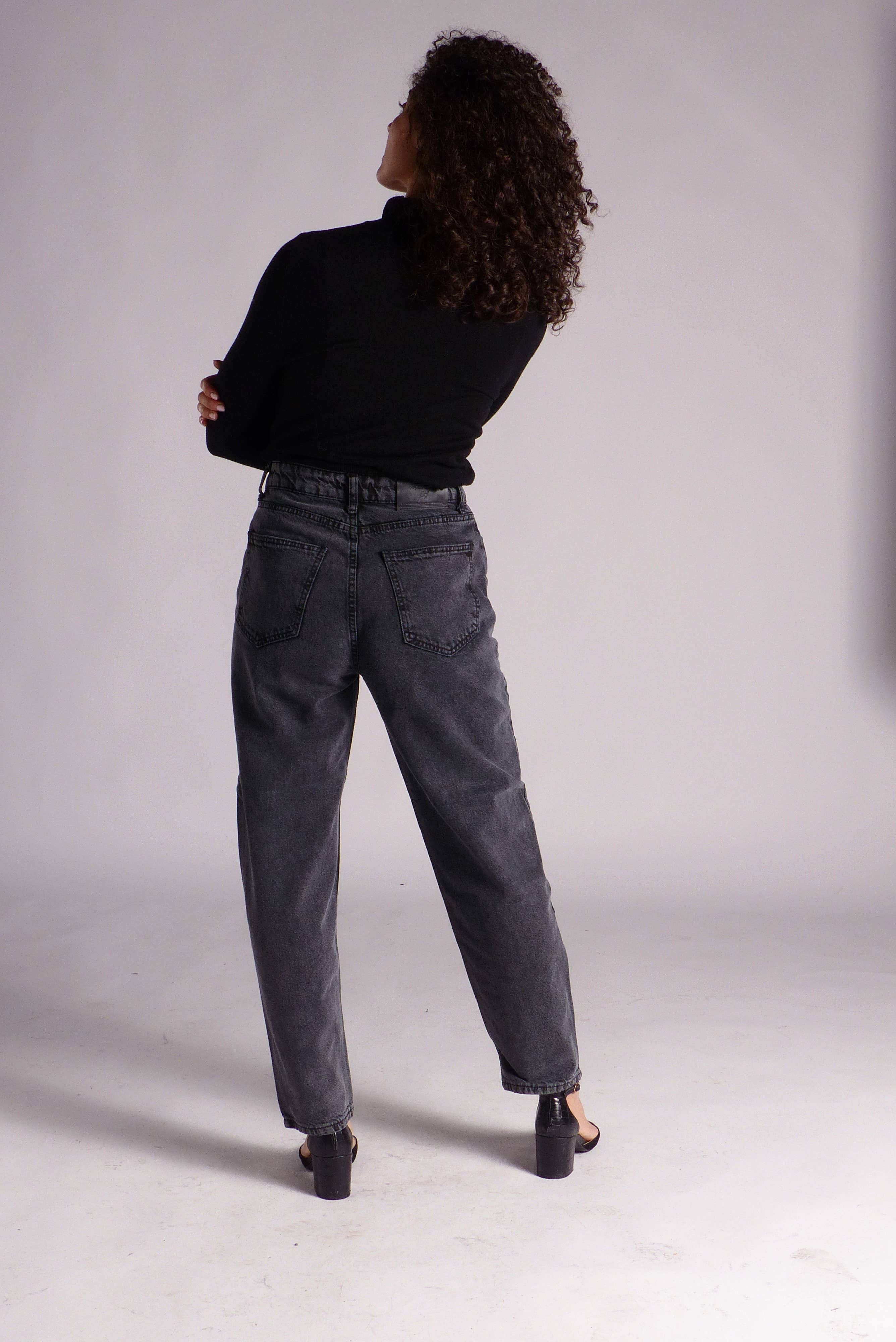 SPONTANÉ - Wholesale Jeans - Women's - Mom jeans for women - iconic jeans from the 80s4