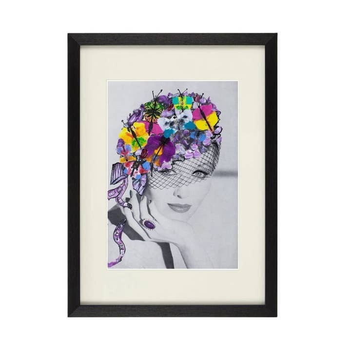 Chapeau Fleuri A4 — gelimiteerde oplage, zwarte ingelijste print voor wholesale door Charlotte Posner