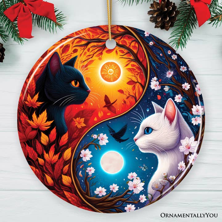 Adorno para los amantes de los gatitos Mystical Seasons con forma de gatos Yin-Yang para venta al por mayor de OrnamentallyYou