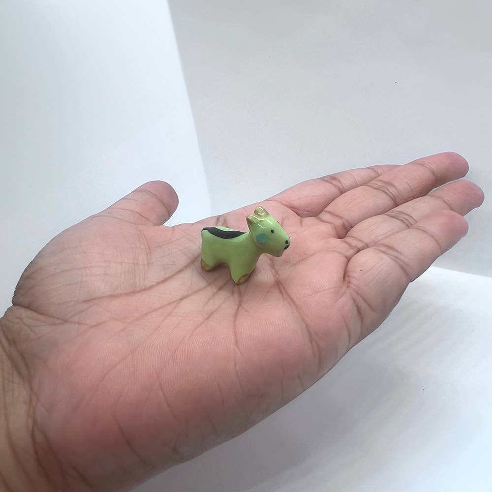 VIE - Wholesale Decorative Figurine - Mini Ceramic Figurine, Assorted Colour, Approx. 2cm153