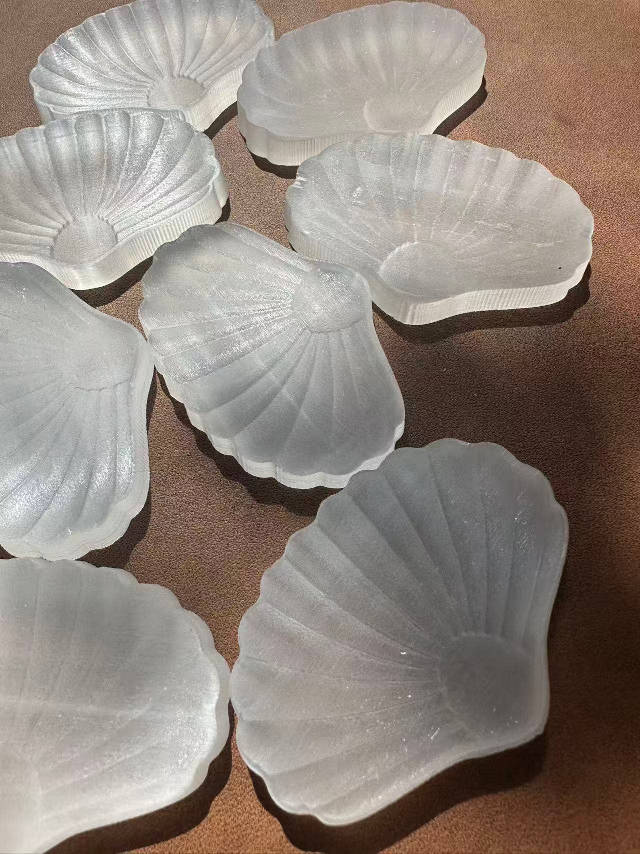 Moon Rituals – wholesale Spiritual stone/crystal – Natural Selenite Shell 6-7cm - Healing Crystal for Energy Cleansing, Peace & Spiritual Growth, christmas crystal gift4