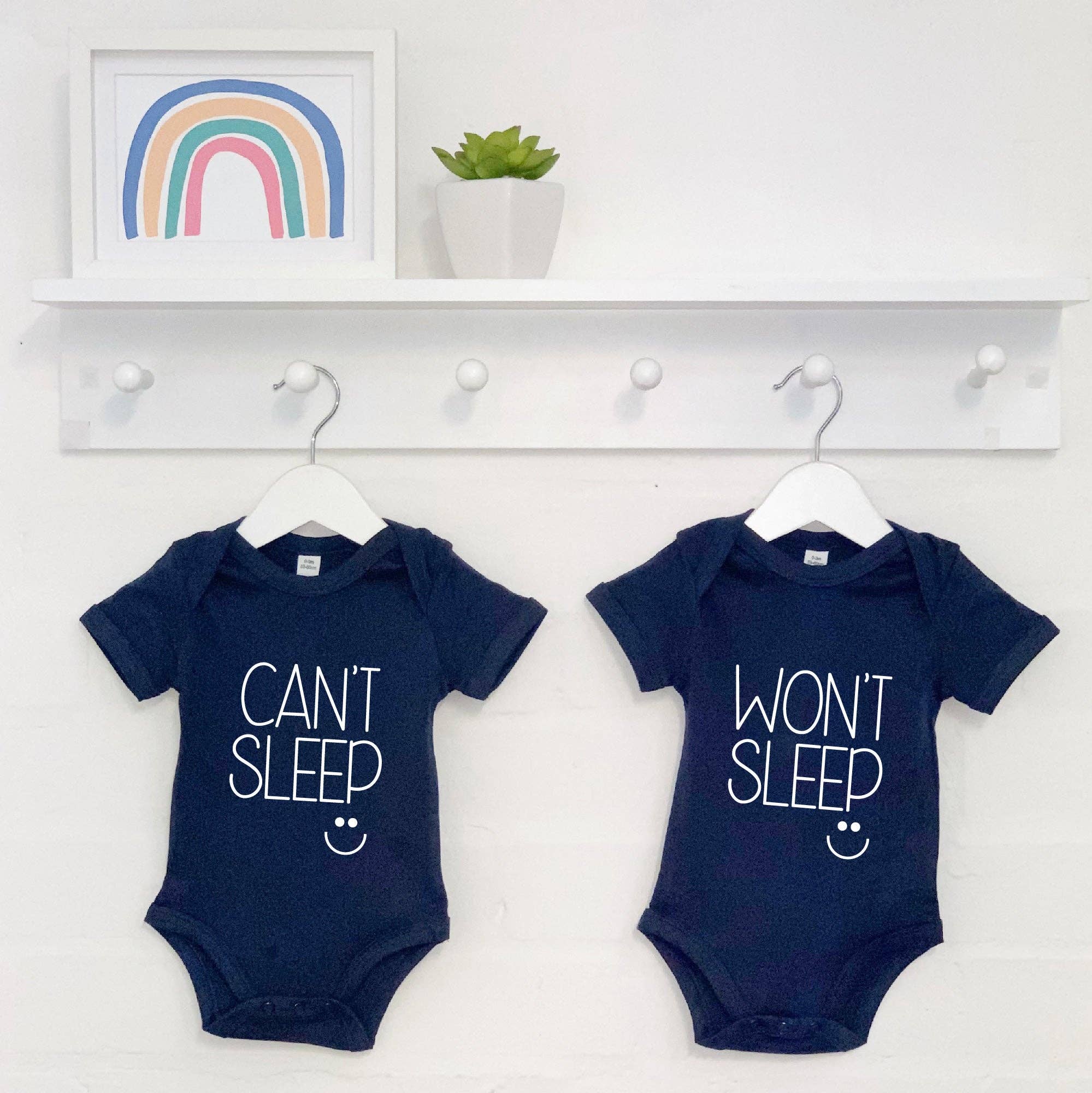 Lovetree Design - Venta al por mayor Conjunto de ropa - Bebés - Set de bodys para gemelos « Cant Sleep, Won't Sleep »3