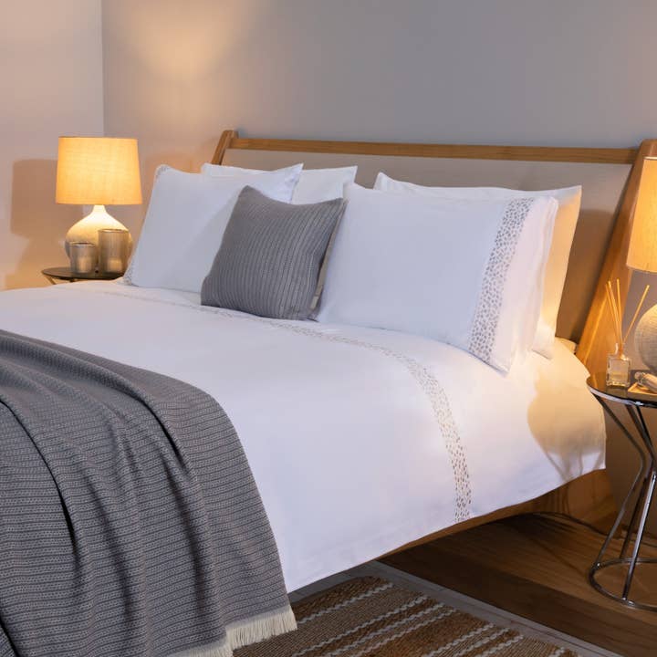 Parure de housse de couette | Nido - Blanc | Bambou & Coton pour la vente par Pure Harmony