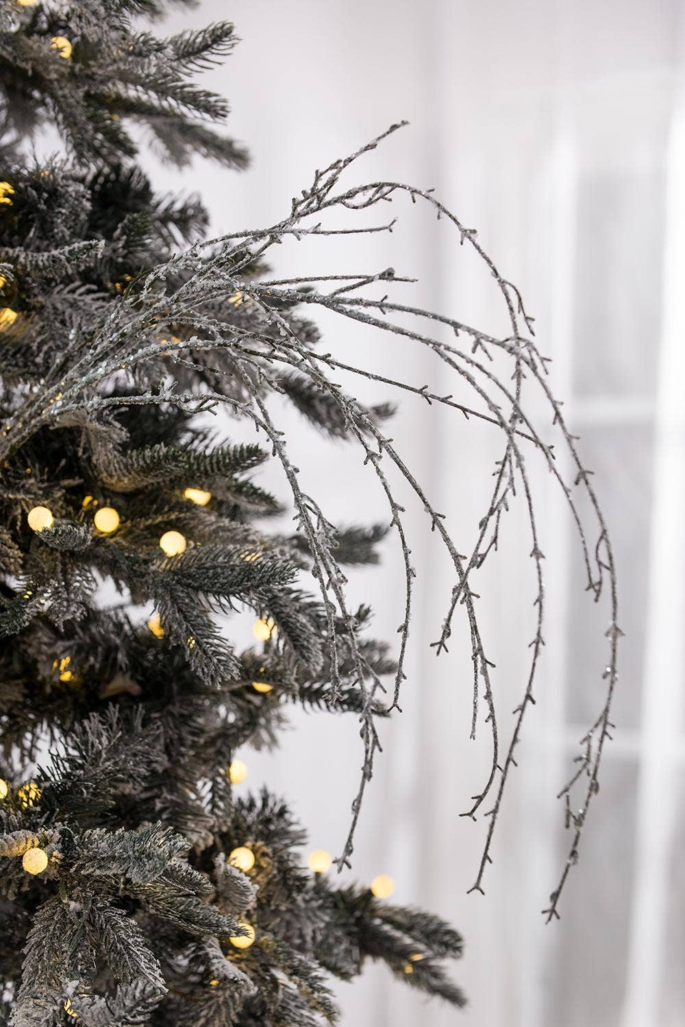 A&B Home Group Inc. - Wholesale Christmas Decoration - 52" Glittered Garland - Silver2