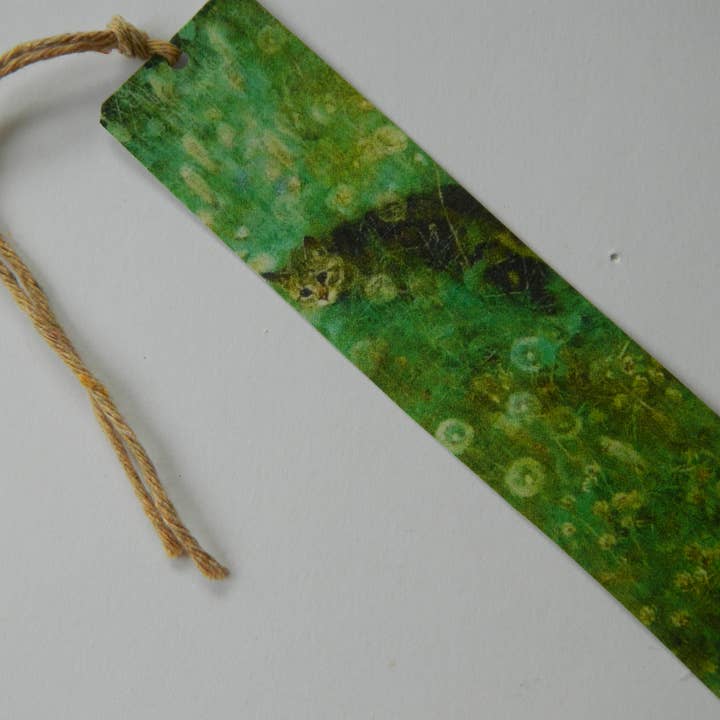 Marcar gato arte gato em grama alta por atacado de Sarah Wood Studio