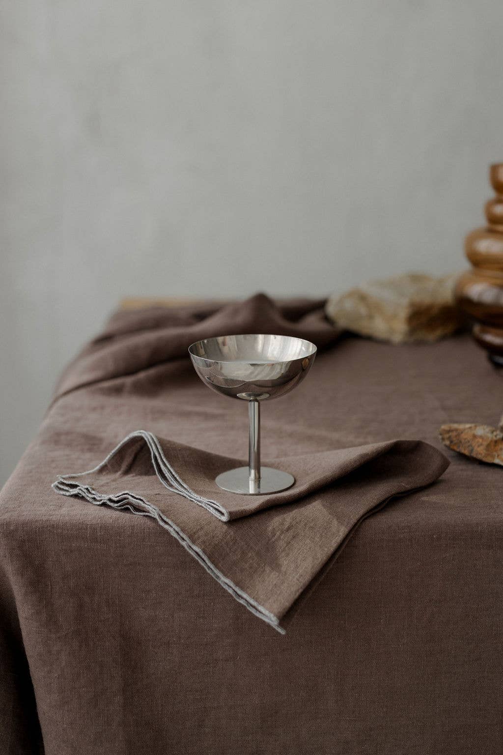 dodesign - Wholesale Tablecloth - Linen Tablecloth with contrast detail Stone Cacao -330x145cm8