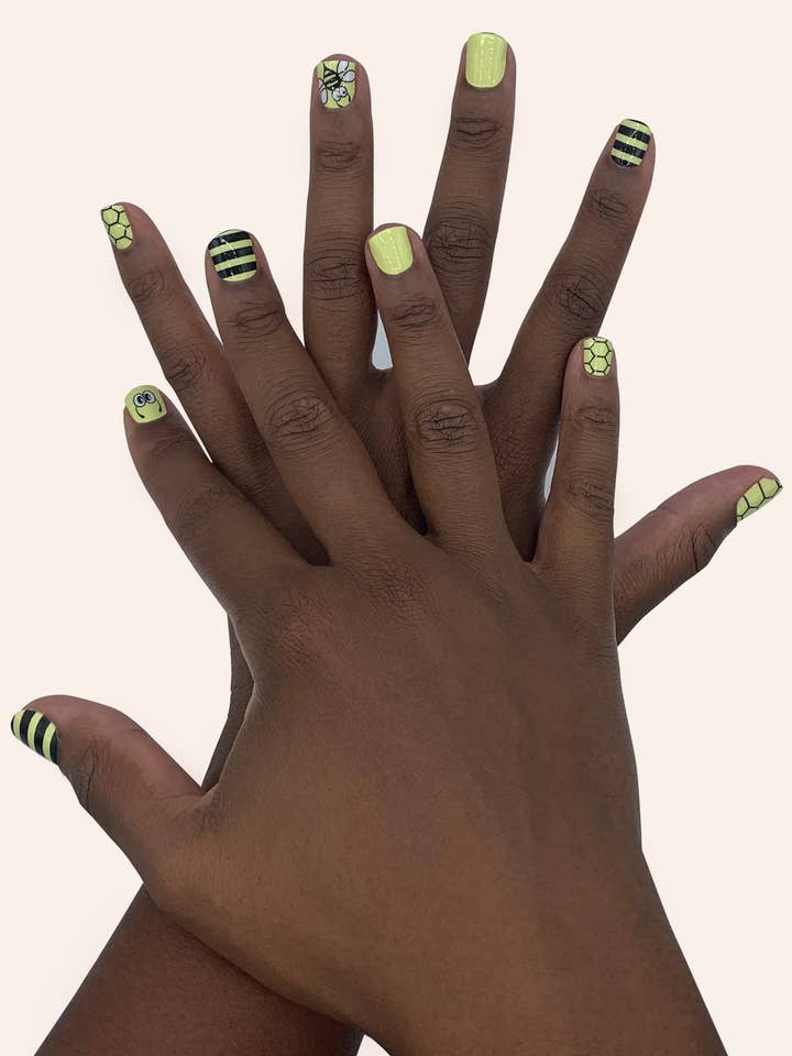 Let's Bee Amis pour la vente par Off Color Nails