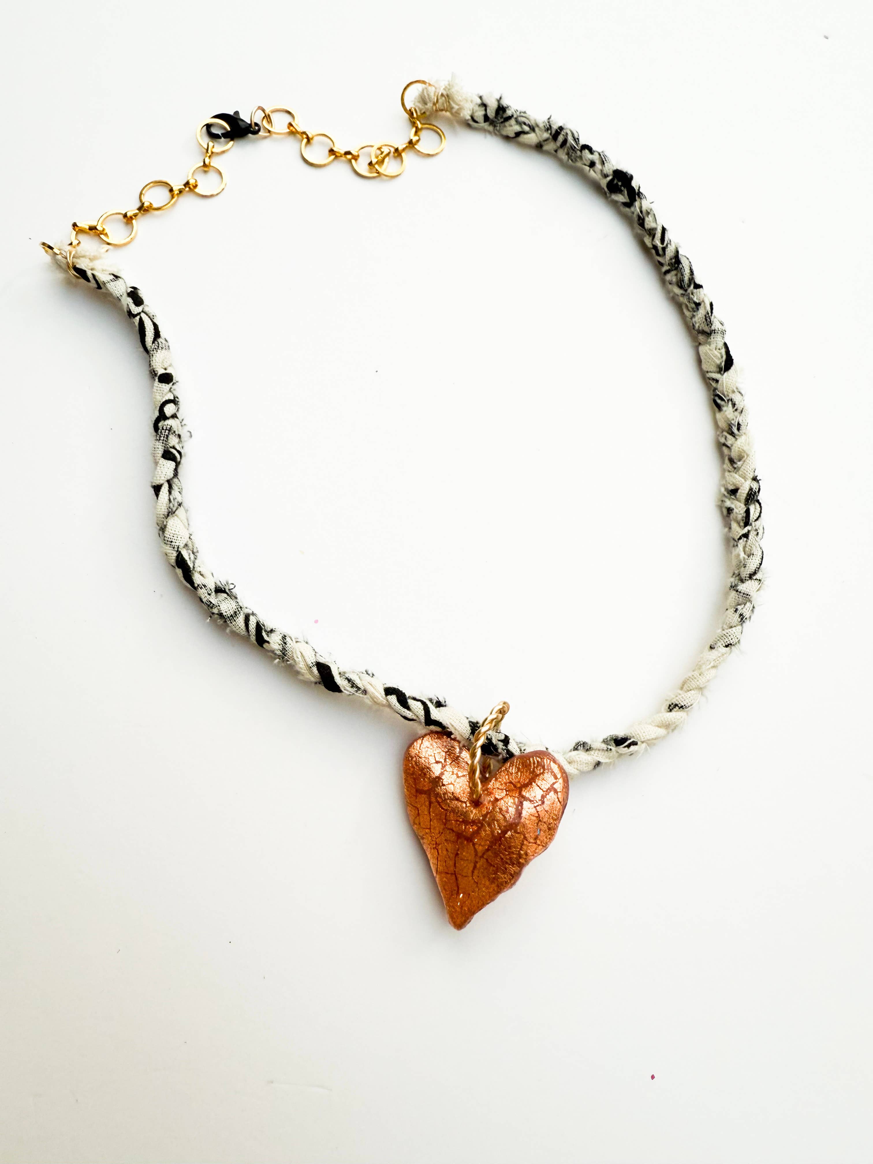 Chic’d Out - Wholesale Pendant/Charm Necklace - Cream Bandana with Copper Leafed Heart Necklace