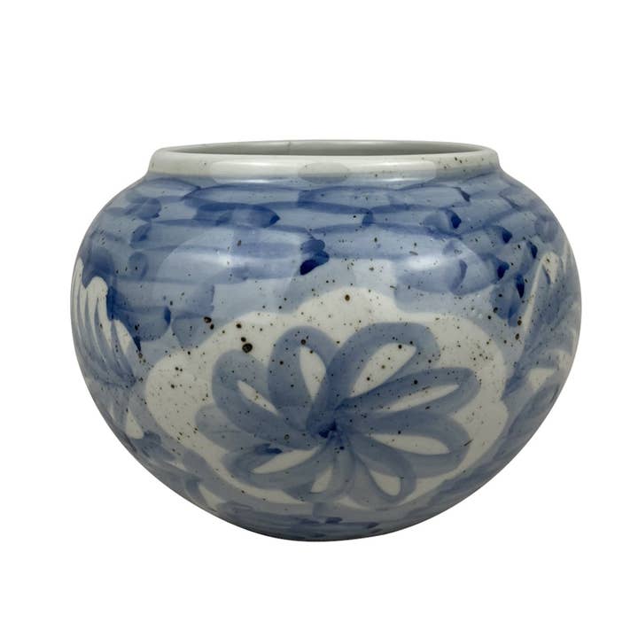 Pot folklorique en porcelaine peint à la main Jingdezhen pour la vente par Blue Ocean Traders