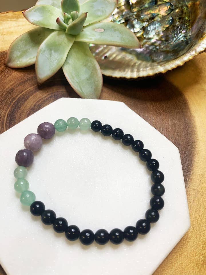 Bracciale in cristallo curativo Marguerite per la vendita all'ingrosso da parte di Sylvia Healing Designs