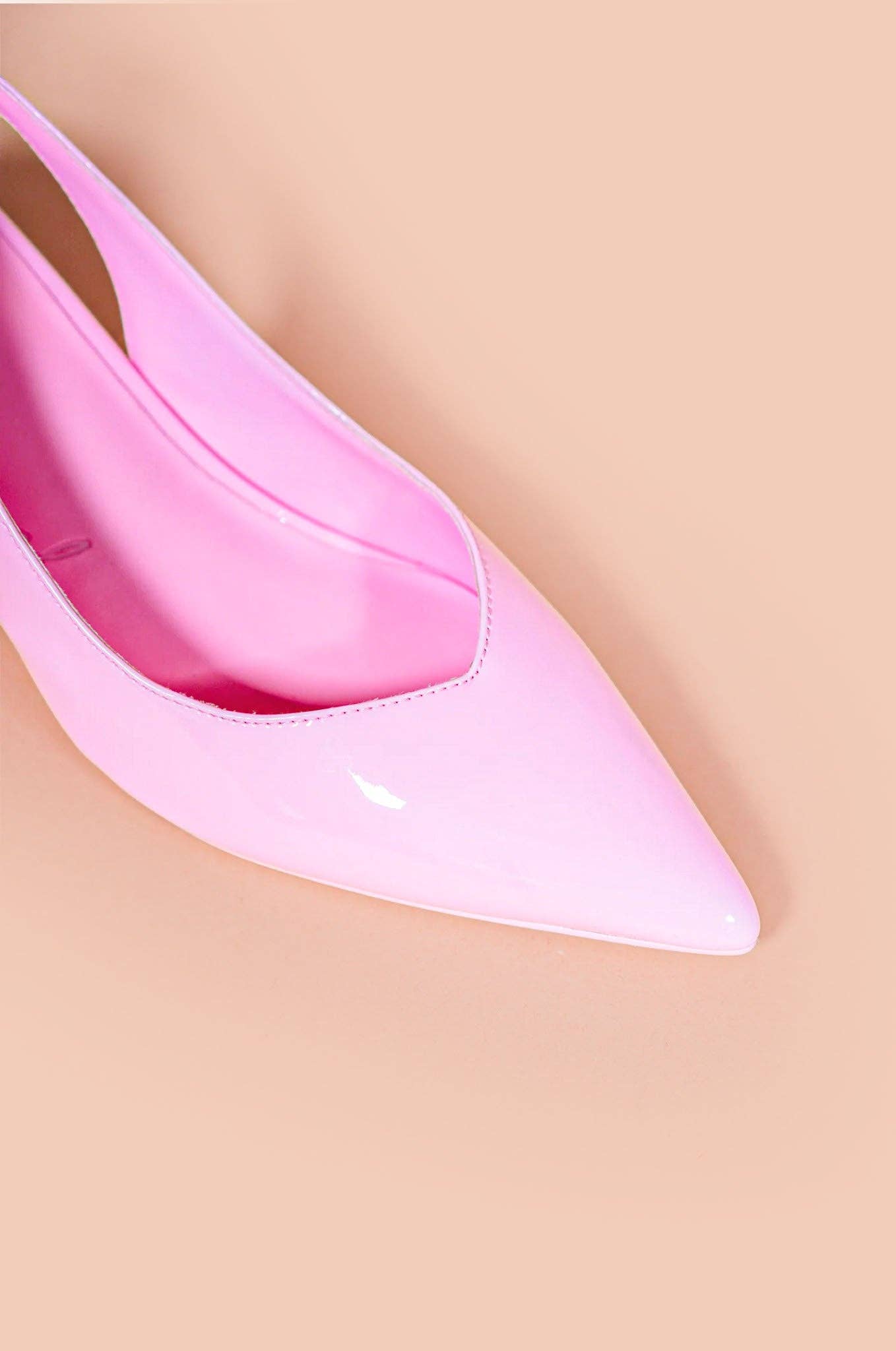 She is Cheval - Wholesale High Heels - Women's - Court Me (Almost Perfect)3