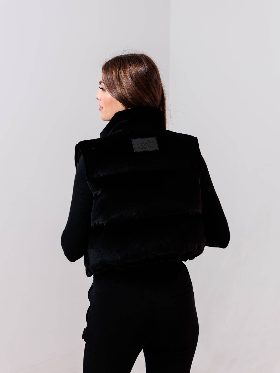 Après Actif - Vente Veste sans manches – femme - Doudoune sans manches en velours des Alpes — Noir1